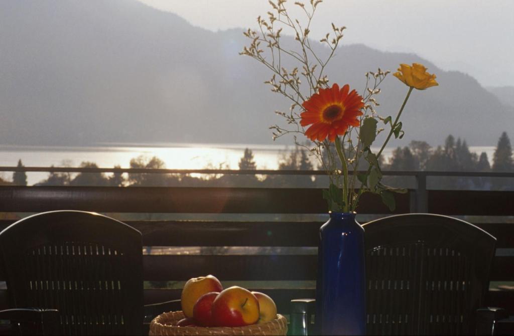 St. Oswalderhof Bed & Breakfast Portschach am Woerthersee Ngoại thất bức ảnh
