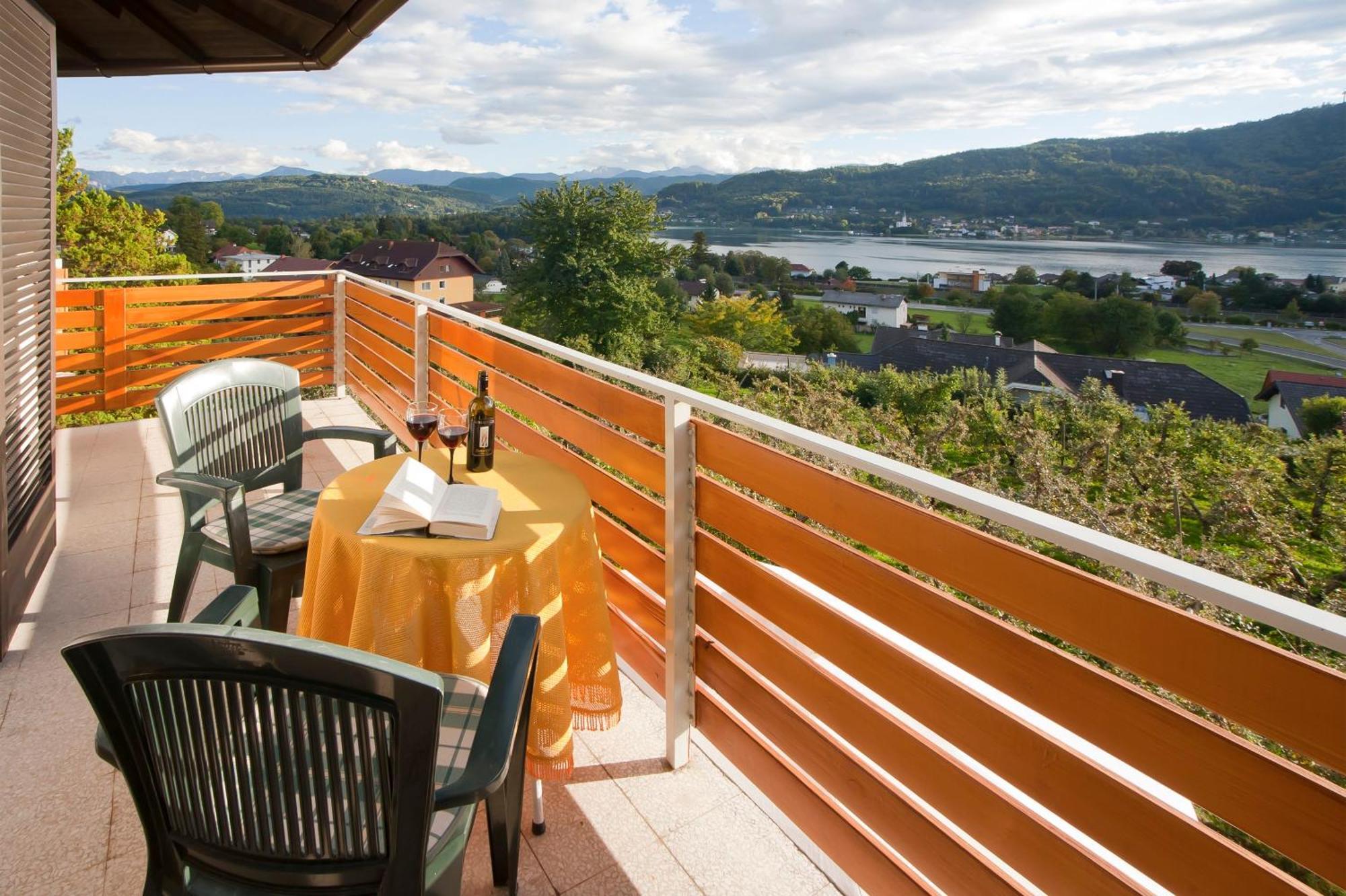 St. Oswalderhof Bed & Breakfast Portschach am Woerthersee Ngoại thất bức ảnh